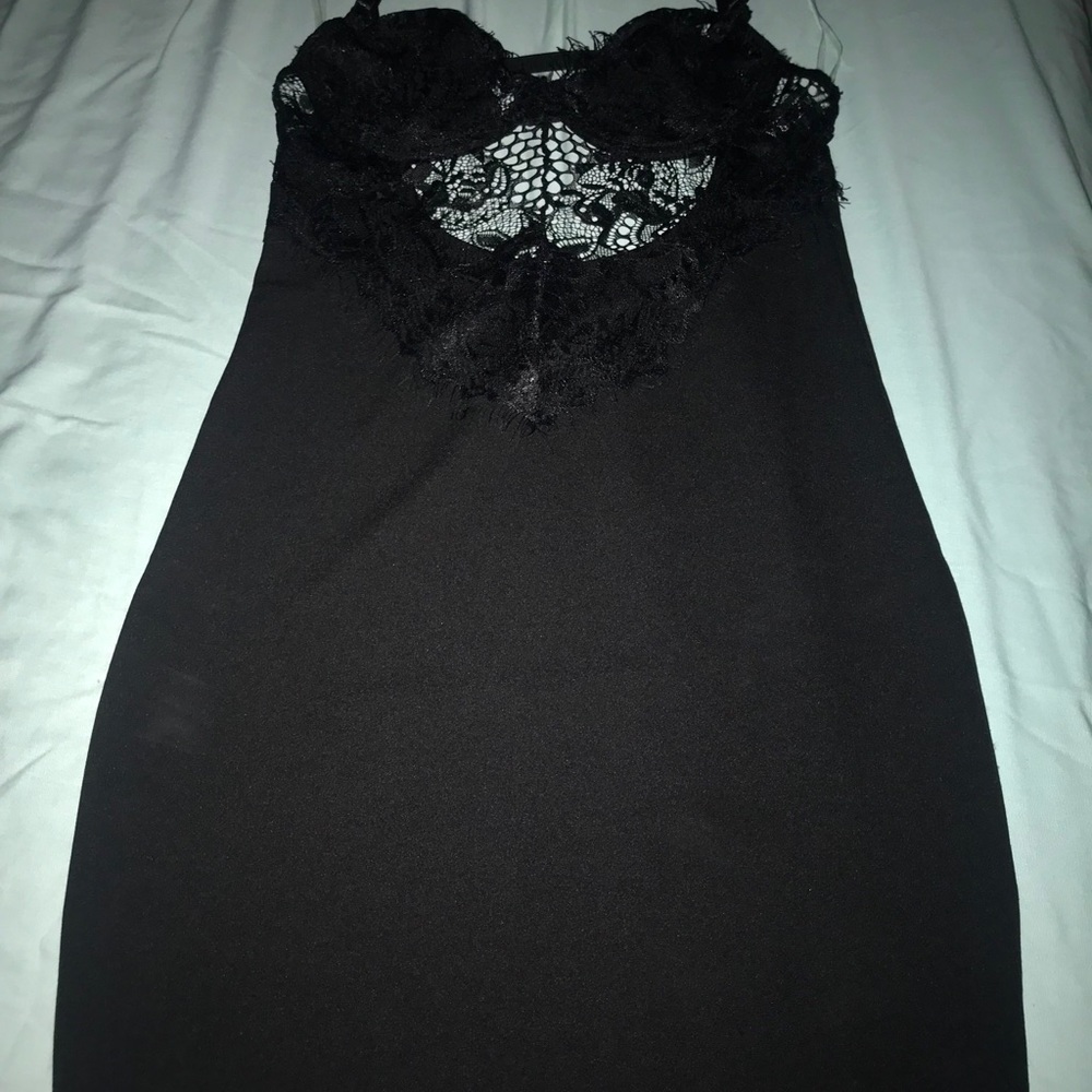 LACE DRESS